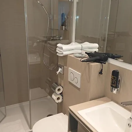 Hotel apartamentowy Apart-house 3*